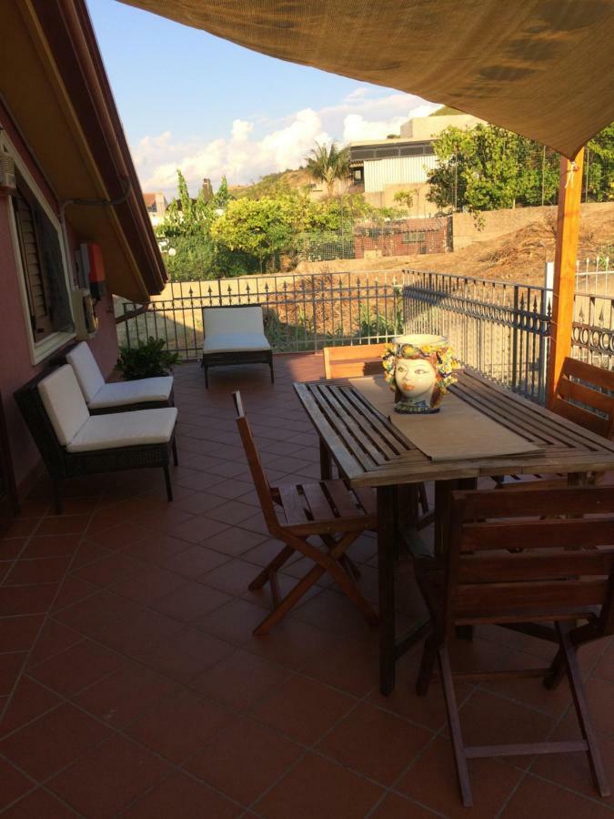 Tyrrhenian Sea Apartment Torre Faro Exterior foto